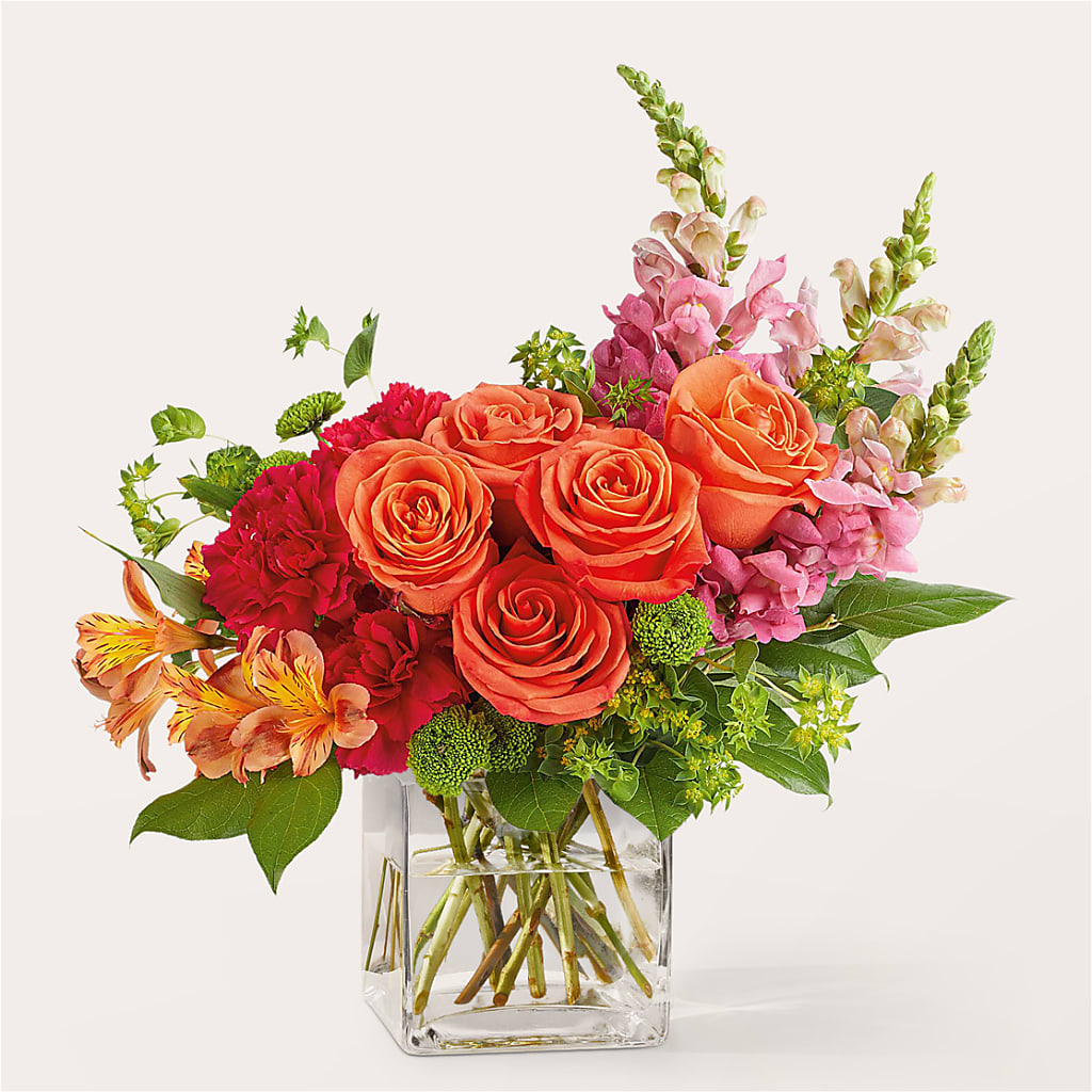 Cosmopolitan Bouquet – Micaelas Flowers And Gifts, Tulsa OK