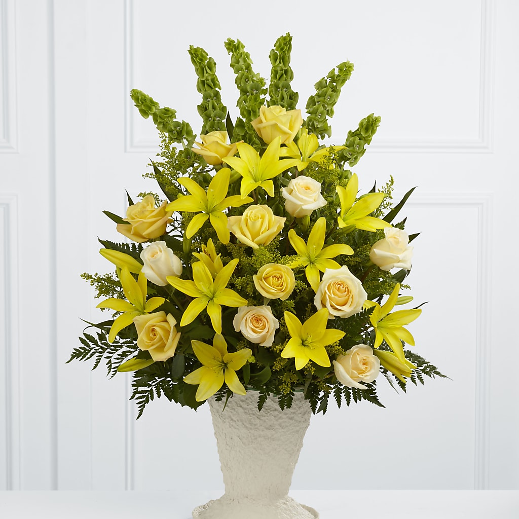 Golden Memories Arrangement – Micaelas Flowers And Gifts, Tulsa OK