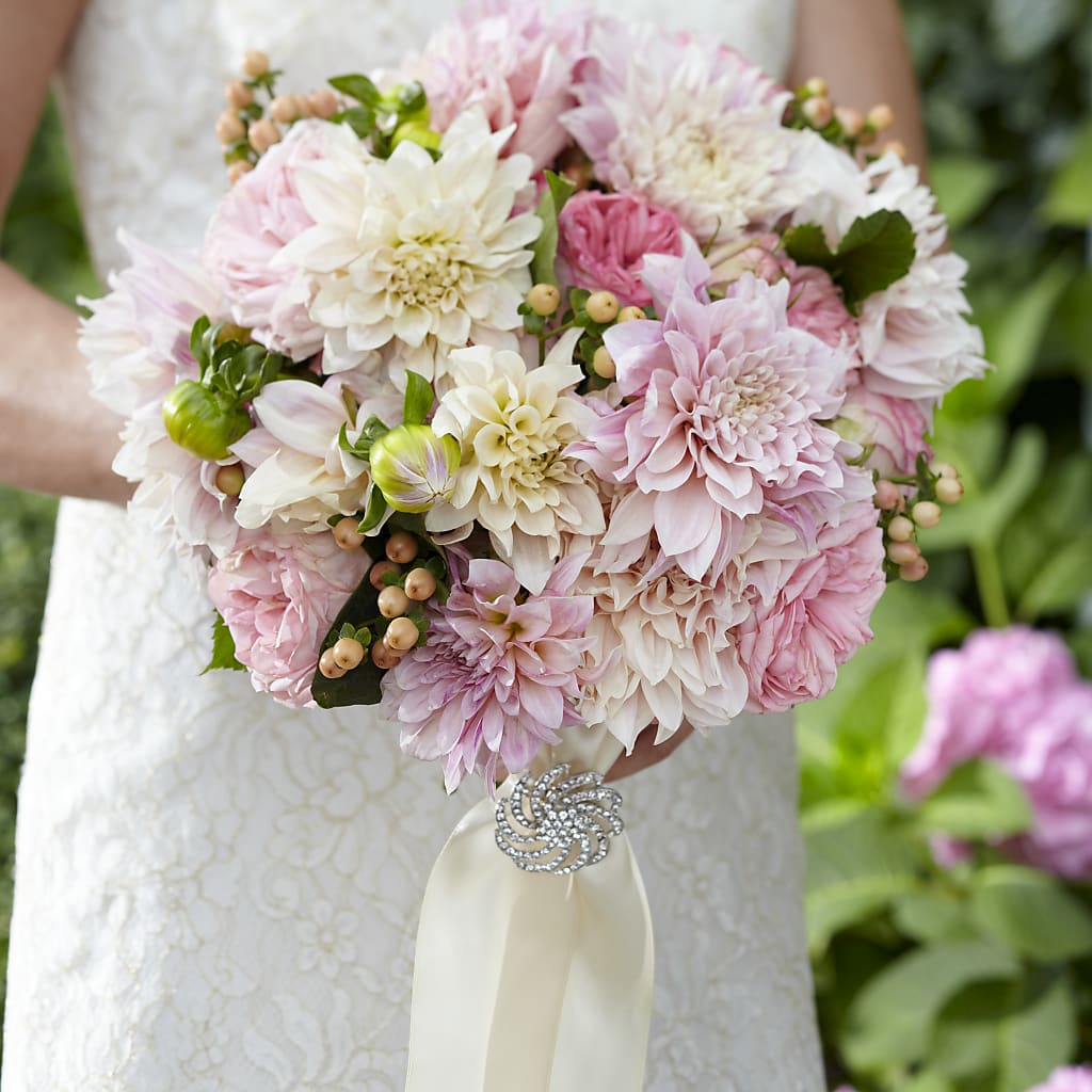 Heart's Promise Bouquet – Micaelas Flowers And Gifts, Tulsa OK