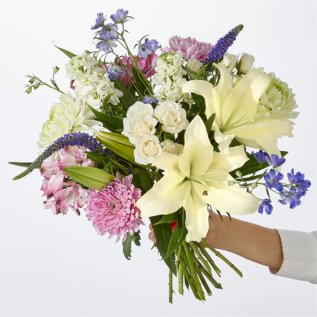 Winter Celebration Bouquet –  Micaelas Flowers And Gifts, Tulsa OK
