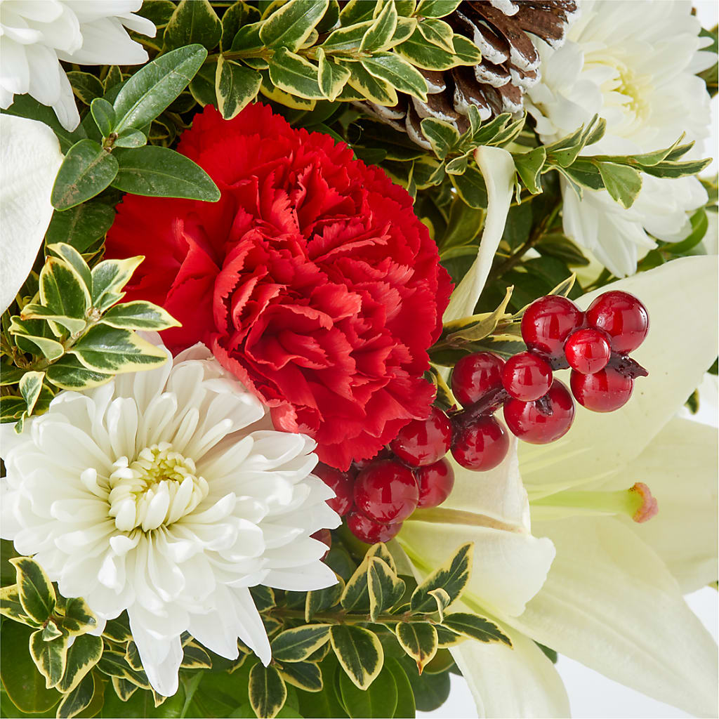 Festive Moments Tree –  Micaelas Flowers And Gifts, Tulsa OK