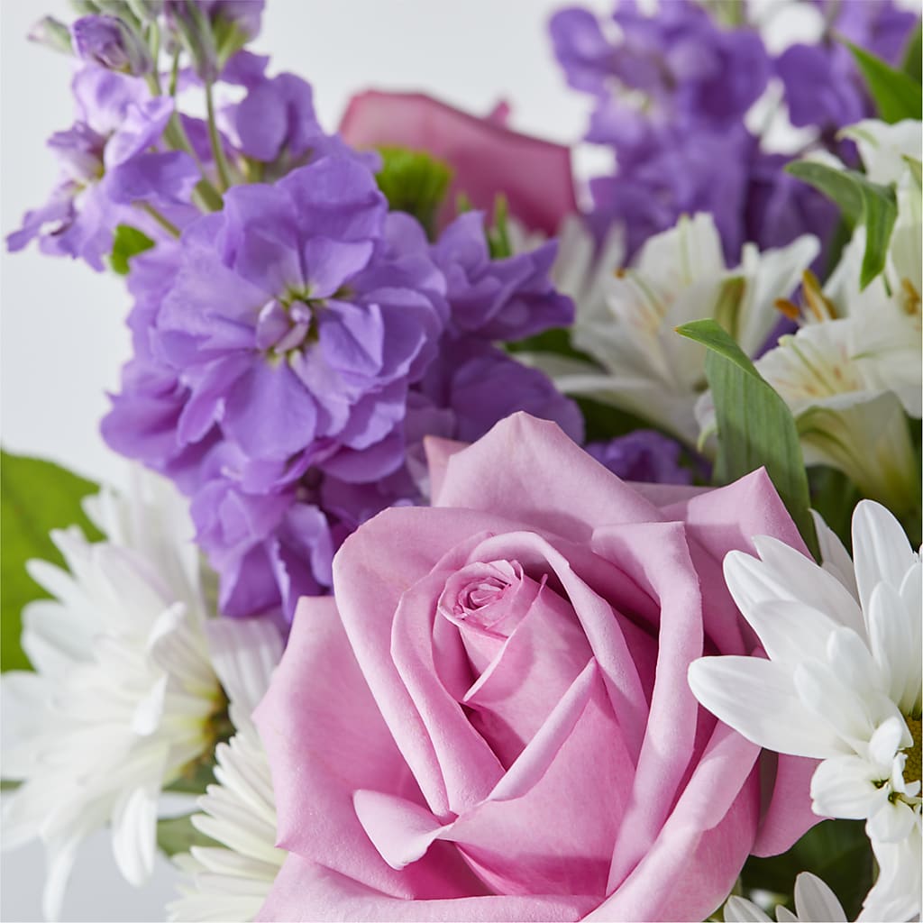 Garden of Peace Bouquet –  Micaelas Flowers And Gifts, Tulsa OK