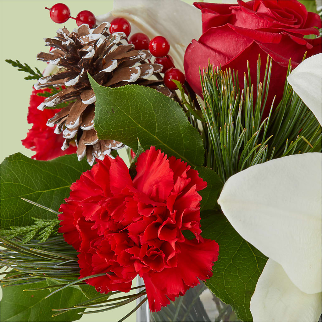 Glistening Icicles Bouquet –  Micaelas Flowers And Gifts, Tulsa OK