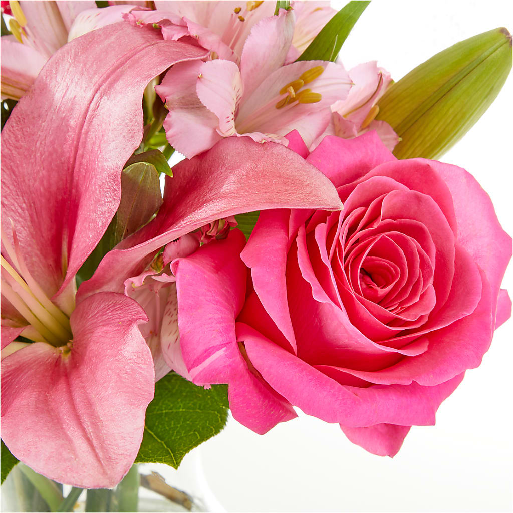 Lots of Love Bouquet –  Micaelas Flowers And Gifts, Tulsa OK