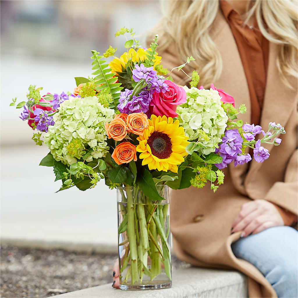 Vibrant Greetings Bouquet –  Micaelas Flowers And Gifts, Tulsa OK